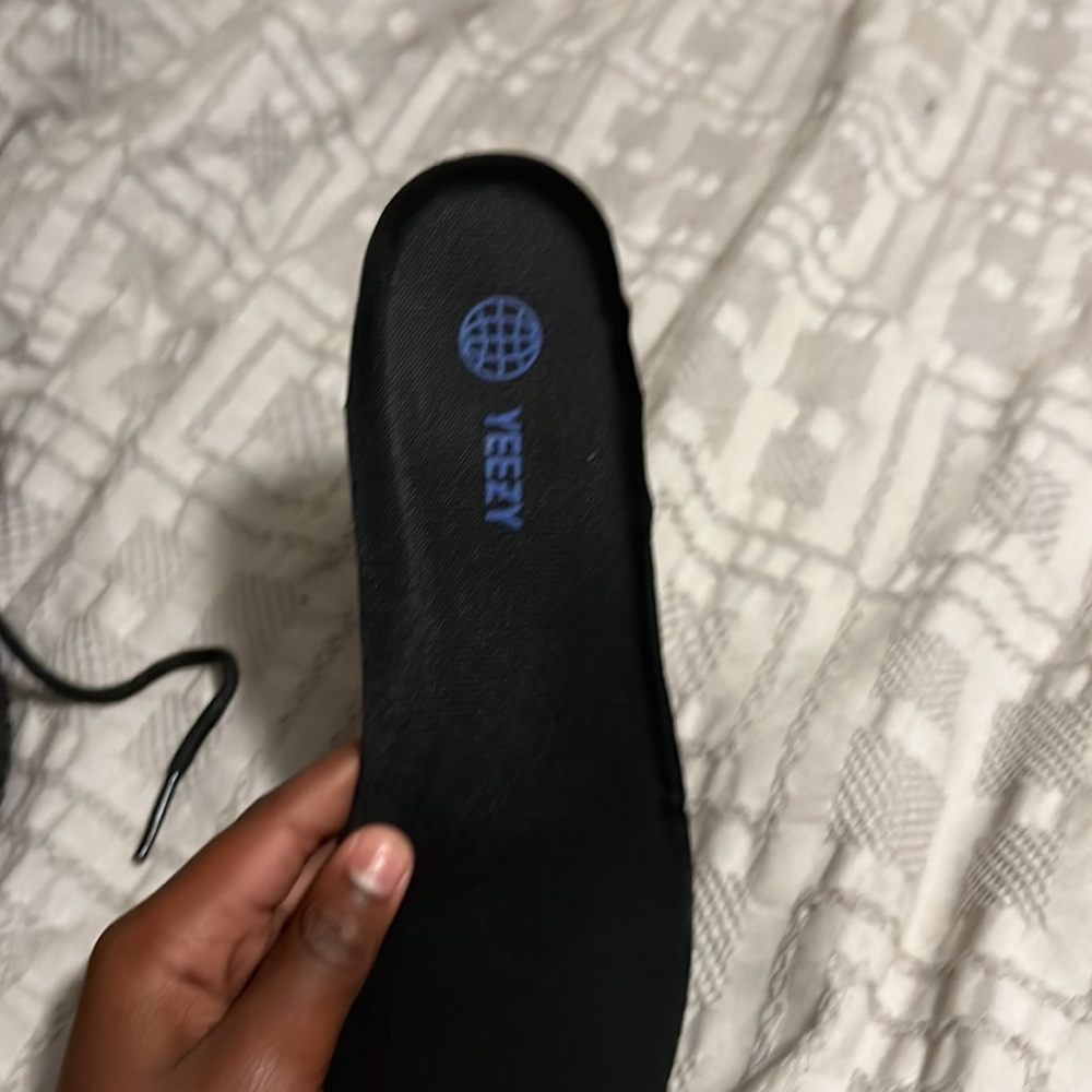 Yezzy 350 - Picture 4 of 5